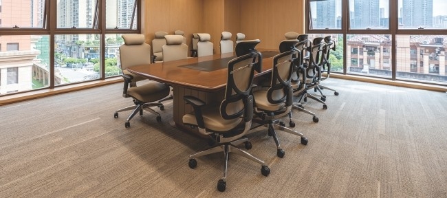 GT ISEEの人間工学的の網の椅子の総本店の使用旋回装置のオフィスは6つの議長を務める